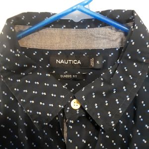 XL Mens Nautica long sleeve button down shirt